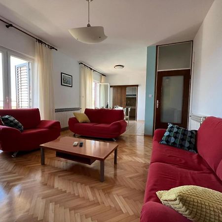Apartment Lily Подстрана Экстерьер фото