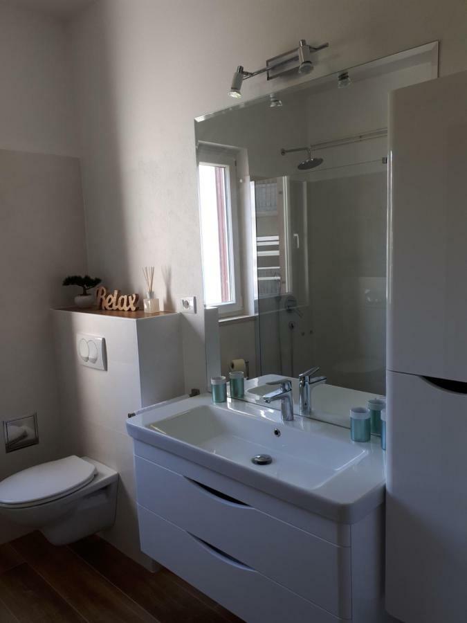 Apartment Lily Подстрана Экстерьер фото